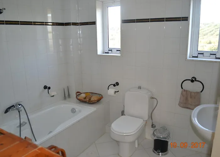 Beautiful Maisonette * 네아 모우다니아