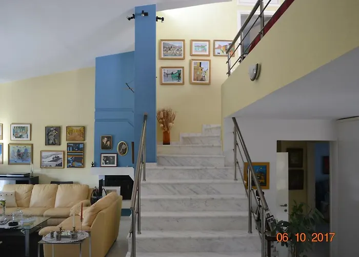 Beautiful Maisonette *